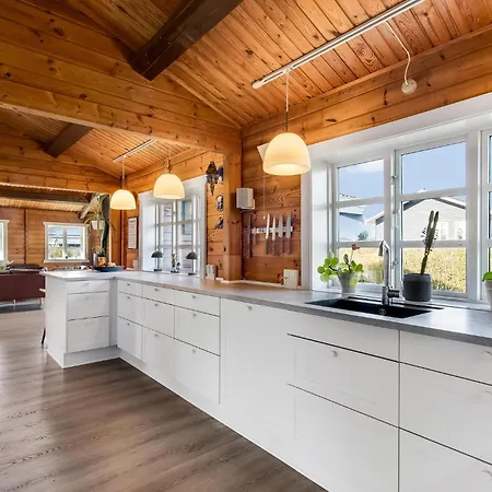 3 Bedroom Gorgeous In Hébergement de vacances Haderslev