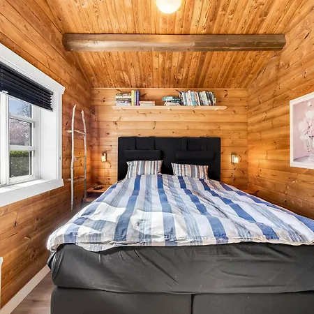 3 Bedroom Gorgeous In Hébergement de vacances *